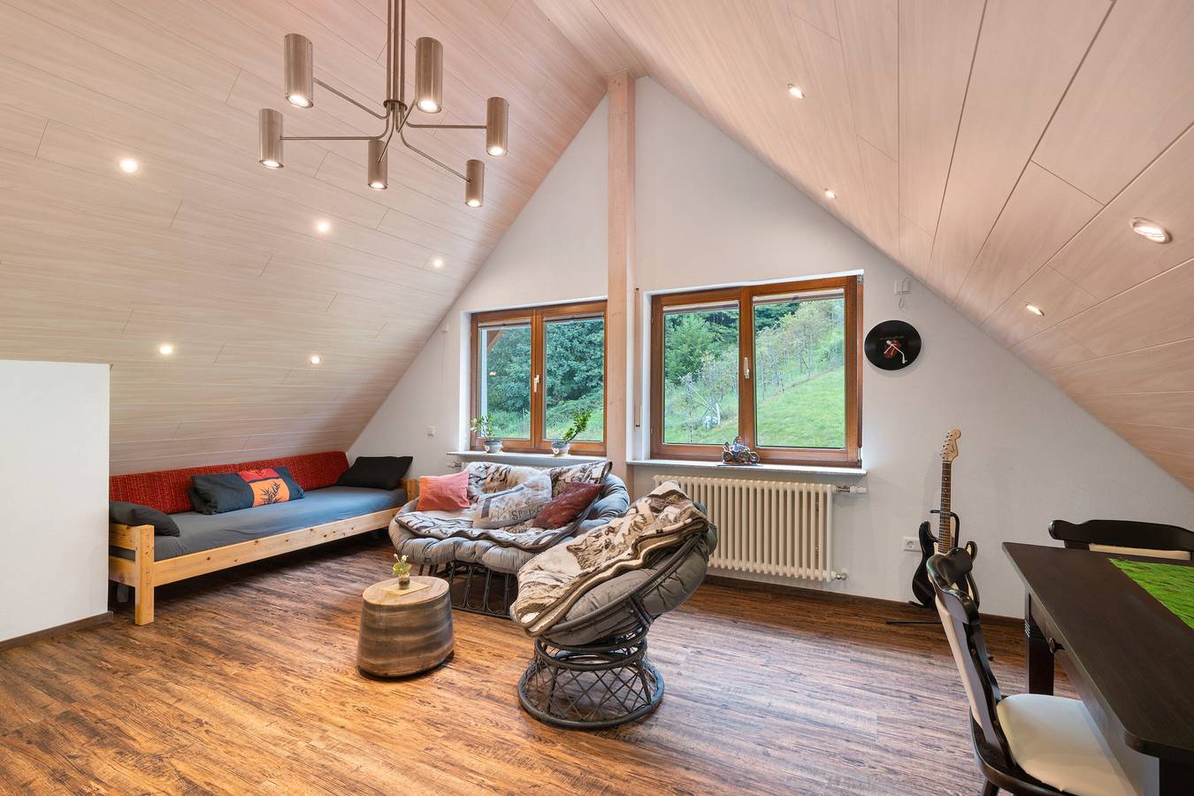 Ganze Wohnung, Ferienwohnung 'Höfleblick' mit exzellentem Blick aufs Höfle, privatem Balkon und Wi-Fi in Oppenau, Mittlerer Schwarzwald