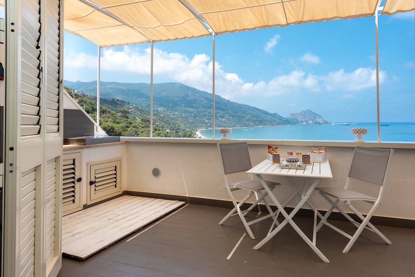 Apartamento entero, Apartamento 'Cefalhome - Kefahelion' con vistas al mar, Wi-Fi y aire acondicionado in Sant'Ambrogio, Cefalù (Municipio)