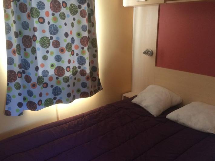 Mobil home pour 2 personnes, avec piscine et terrasse à Verruyes - 4