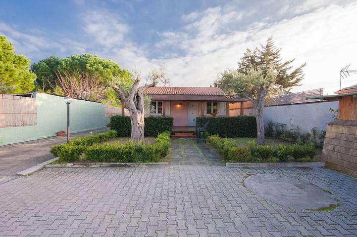 Villa per 6 persone, con balcone, con animali domestici in Campofelice di Roccella