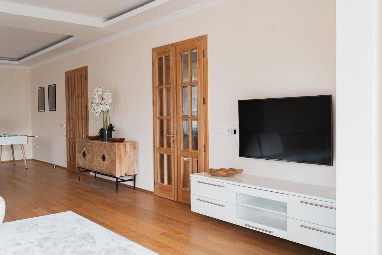 Geheel appartement, Executive 2-Bdrm central suite in Ústí nad Labem, Ertsgebergte (Tsjechië)