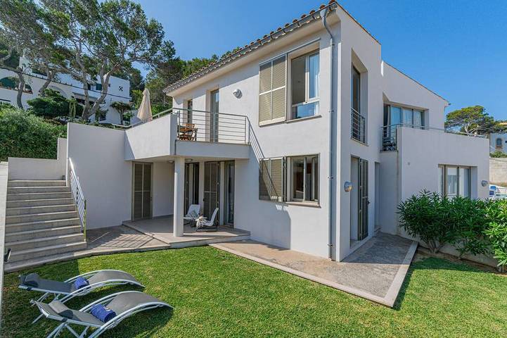 Casa rural para 5 personas, con piscina además de terraza y jardín - 1