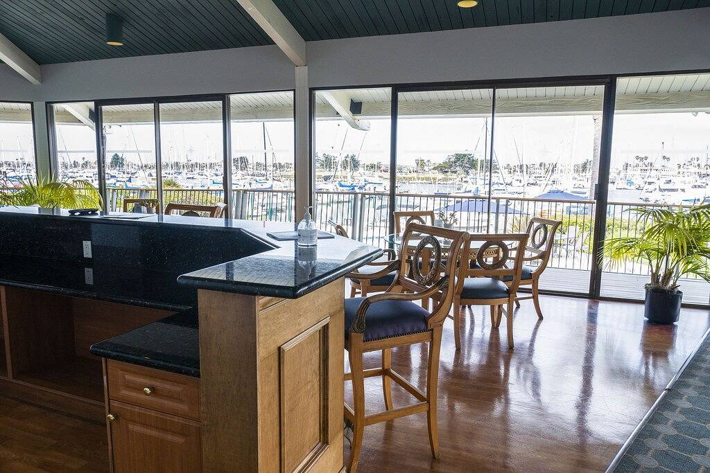 Ganze Wohnung, Waterfront Condo in Channel Islands Harbor. Perfect Destination for Any Traveler! in Oxnard, Ventura County