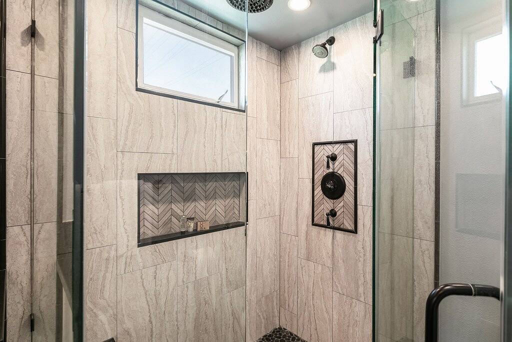 Spacious Home w/ Fenced Patio, Grill & Balcony - 1 Mile to Beach & Pier Ave in Hermosa Beach, Los Angeles County