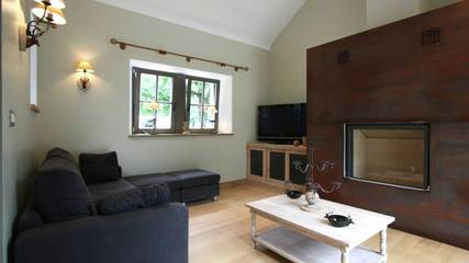 Location de vacances pour 12 personnes, avec jardin et terrasse, animaux acceptés à Hamoir