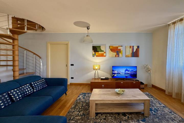 Gîte pour 5 personnes, avec vue sur le lac, adapté aux familles dans Menaggio - 4