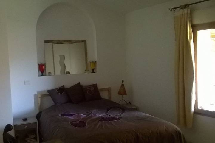 Location de vacances pour 6 personnes, avec jacuzzi ainsi que jardin et balcon à Bosc - 3