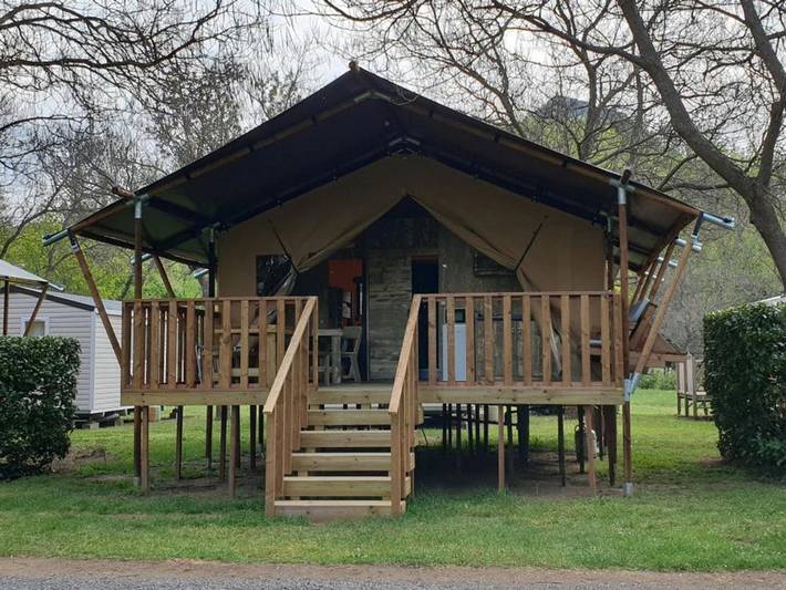 Location de vacances pour 4 personnes, avec piscine à Nonette