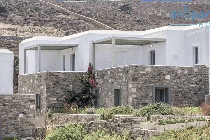 Una villa premium de 160 metros cuadrados con 2 habitaciones con baño privado y vista a la playa in Antiparos