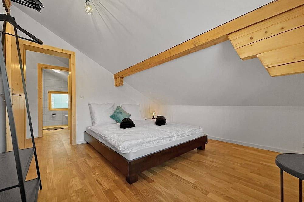 Ganze Wohnung, The Laughing Cow - 10 mns from Sion and ski in Ayent, Sion - Sierre & Umgebung