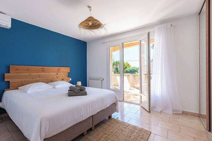 Villa Pitou, Var, Pool, 200 m vom Meer entfernt, ruhig, alles zu Fuß erreichbar in La Londe-les-Maures, Parc national Port-Cros