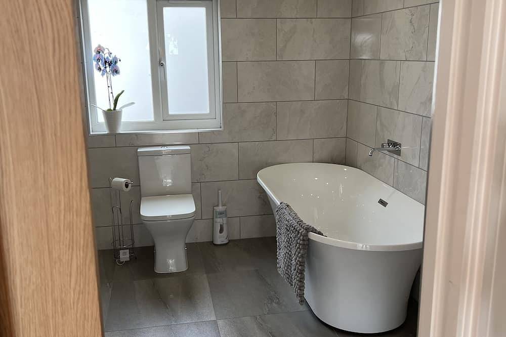 Brand new summer house in Cornwall
