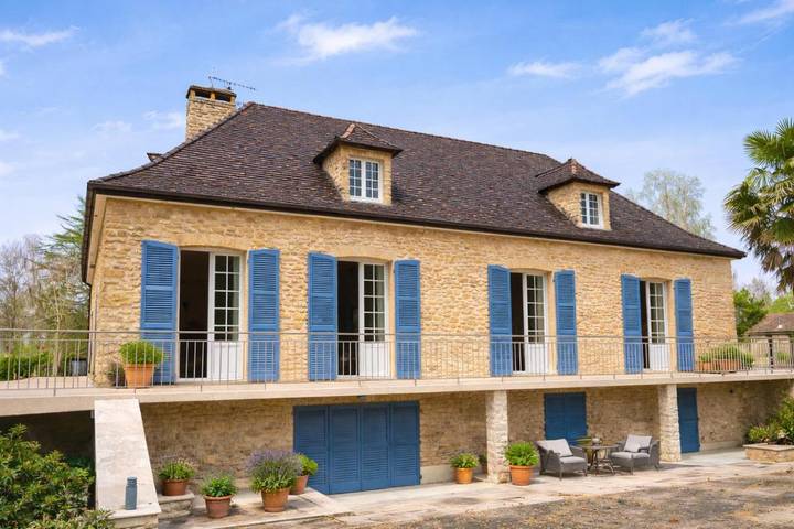 Location de vacances pour 8 personnes, avec vue ainsi que piscine et jardin à Marsalès - 4