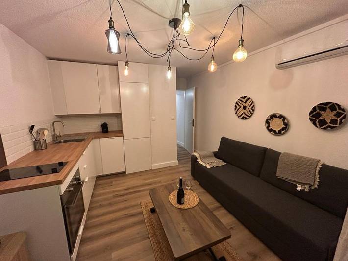 Appartement de vacances pour 4 personnes, avec piscine ainsi que terrasse et vue