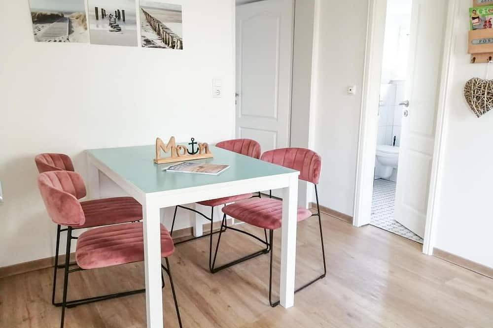 Bauernhaus Ferienwohnung Höhnerstall - Hof Herzleuchten, Familie Groth in Eiderstedt