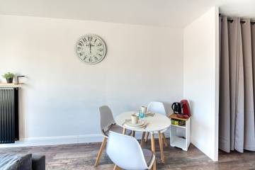Appartement De Vacances pour 2 Personnes dans Angers, Vallée de la Loire, Photo 4