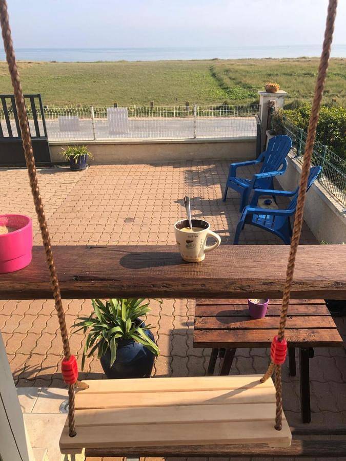 Quadruple Room with Sea View in Hermanville-sur-Mer, Région de Caen