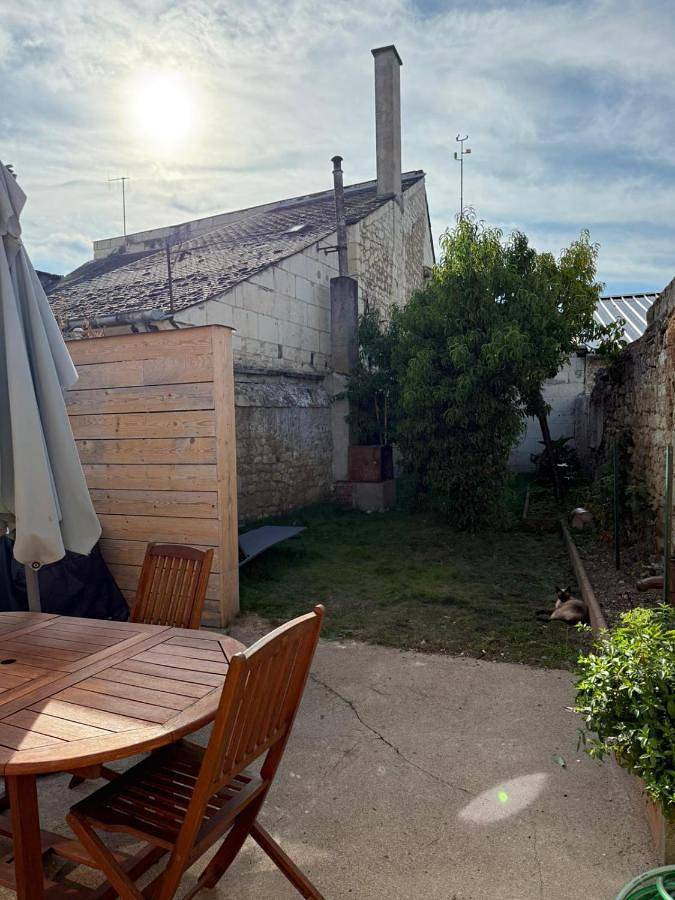 Location de vacances pour 6 personnes, avec terrasse, animaux acceptés à Bourgueil - 4