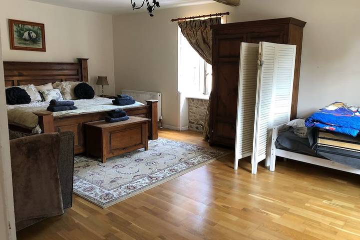 Gîte pour 5 personnes, avec terrasse ainsi que piscine et jardin, animaux acceptés à Ladignac-le-Long - 2