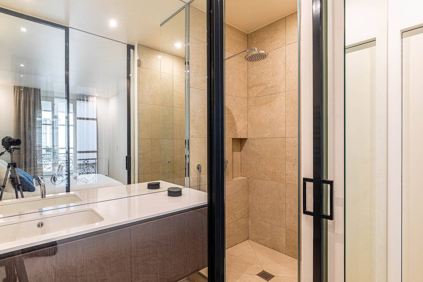 Entire apartment, Guestready - Bourdonnais Bliss in Paris Centre in Eiffel Tower, Paris