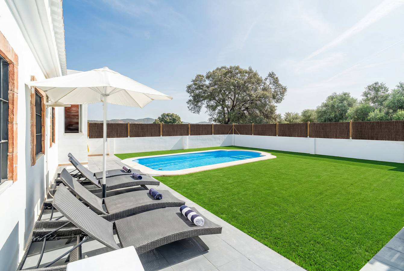 Appartement entier, Cubo's Complejo Rural Las Perseas Apartamento 8 in Alhaurín el Grande, Province de Málaga