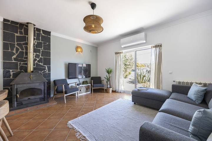 Ferienhaus für 8 Personen, mit Terrasse und Garten sowie Pool in Aljezur - 2