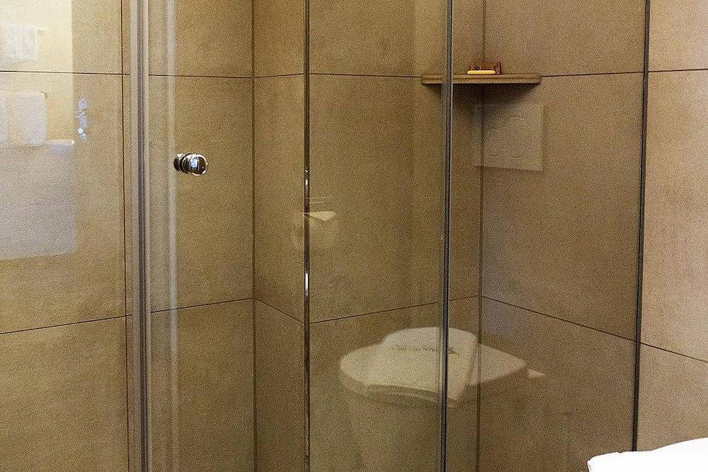 \"Schlafen im Hexenwasser\" Vierbettzimmer - Alpengasthof Hochsöll in Söll, Kaisergebirge