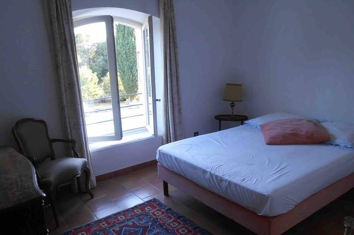 Location de vacances pour 12 personnes, avec terrasse à Mondragon - 4