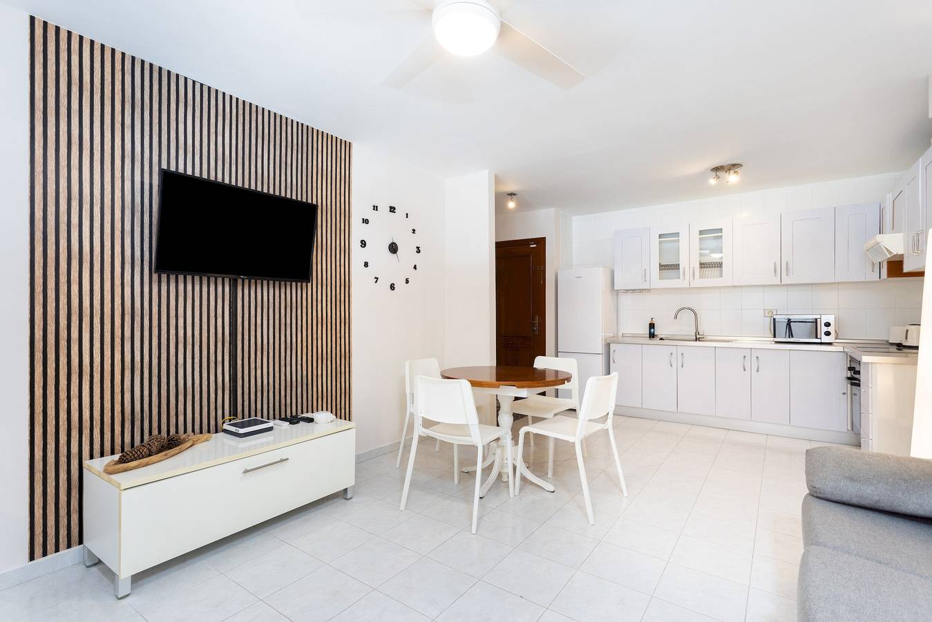 Apartamento entero, El Médano Beach Apartment, Central & Bright in Playa el Médano, Granadilla de Abona