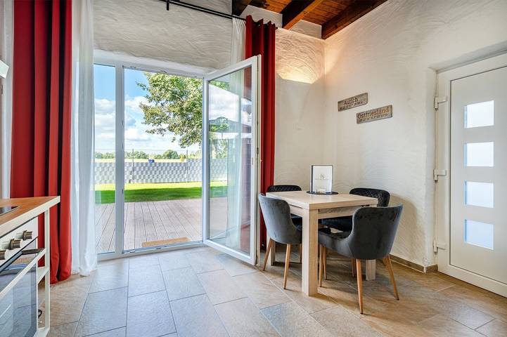 Entire holiday apartment, Holiday apartment for 4 people with view in Aurich, Landkreis Aurich