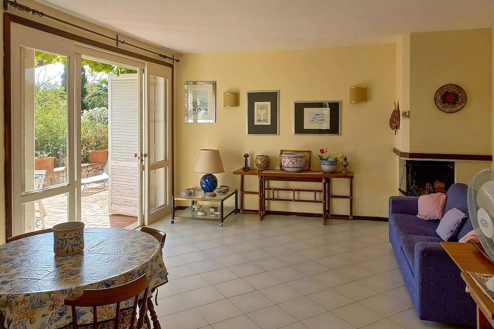 Acogedora casa en Terrasini in Provincia de Palermo