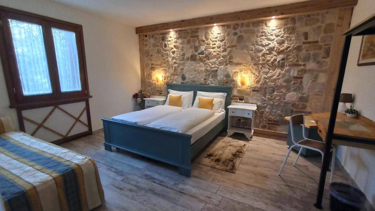 Le Zampolle B & B in Lazise, Gardasee-Berge