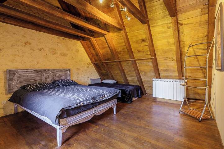 Location de vacances pour 10 personnes, avec jardin et terrasse à Nabirat - 3