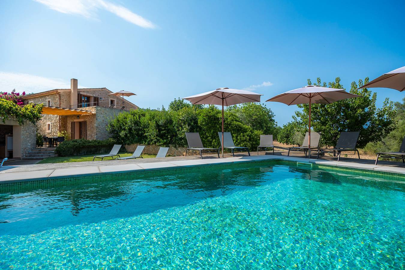 Landhaus 'Els Clepes' mit Bergblick, privatem Pool und Wlan in Son Servera, Mallorca Osten