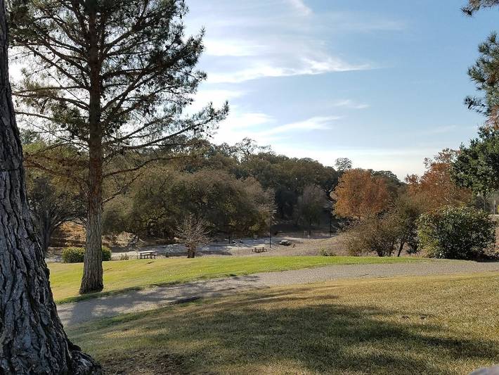 Vacation rental for 5 people, with hot tub and terrace as well as yard in El Paso de Robles