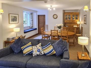 Log Cabin for 7 People in Thornthwaite, Cumbria, Photo 1