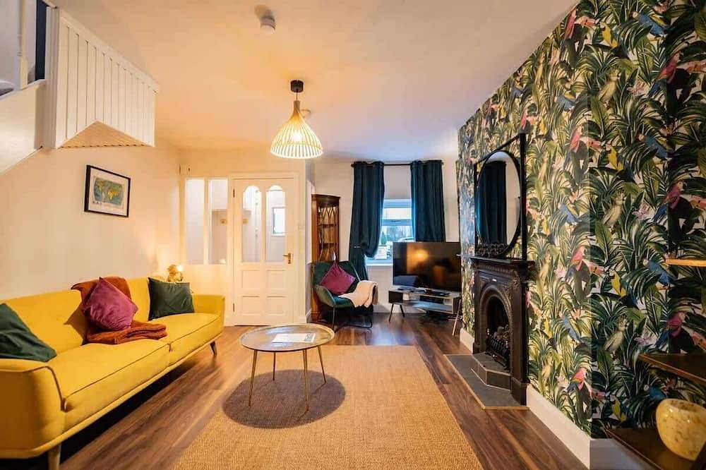 Apartment for 6 People in St Nicholas, Galway