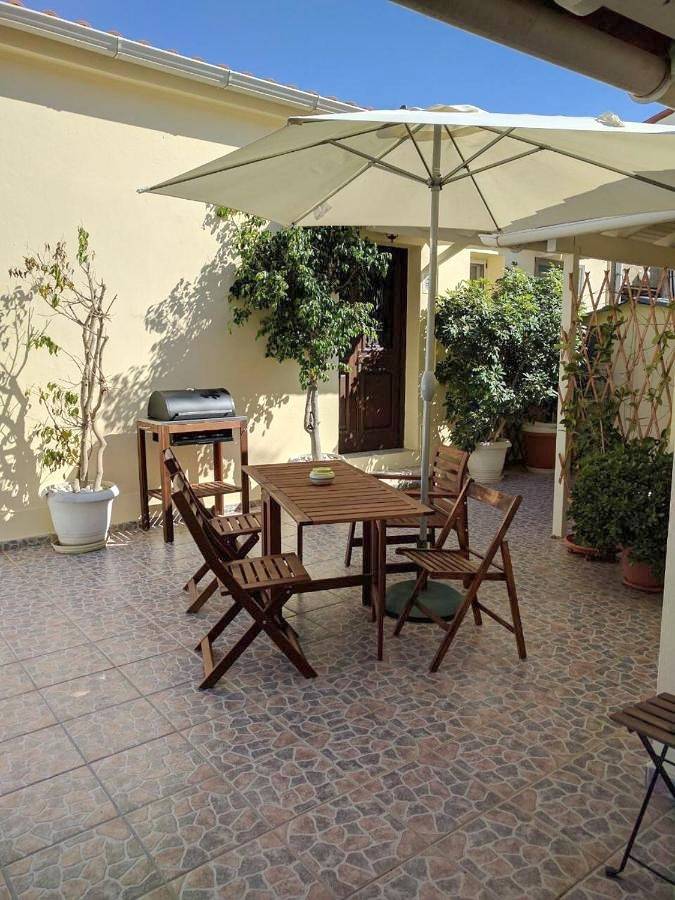 Maison d’hôte pour 2 personnes, avec Terrasse à Corfou