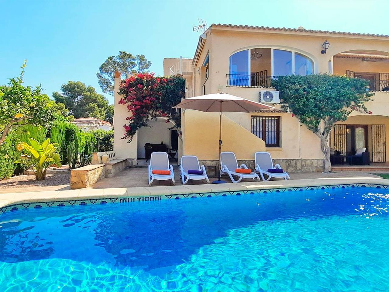 Wunderschöne Villa mit privatem Pool in Strandnähe für 4 Personen in Moraira, Costa Blanca in Club Moraira, Teulada (Spanien)