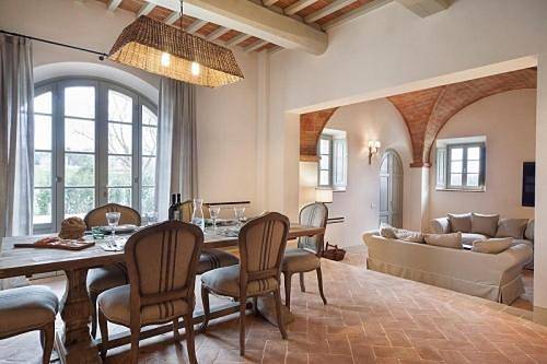 Ferienwohnung für 4 Personen, mit Garten und Pool sowie Ausblick