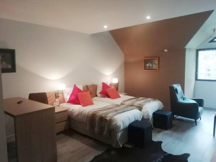 Chambre d’hôte pour 2 personnes, avec Balcon et Terrasse ainsi que Jardin et Vue