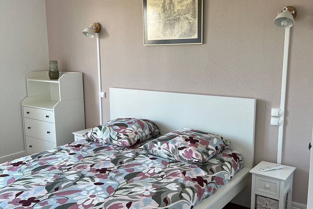 Small house entirely renovated, 2 minutes from the medieval site of Bridiers in La Souterraine, Región de Guéret