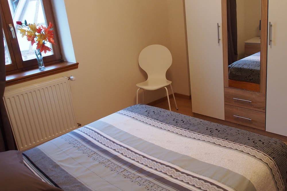 Appartement entier, A la fontaine - Ravissant appartement  6 pers-  maison à colombages à Eguisheim in Eguisheim, Parc naturel régional des Ballons des Vosges