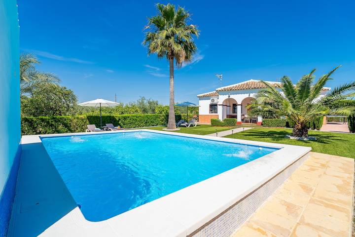 Casa Rural El Azahar – Komfortables Landhaus mit privatem Pool und großem Garten in Marchena, Sevilla Provinz