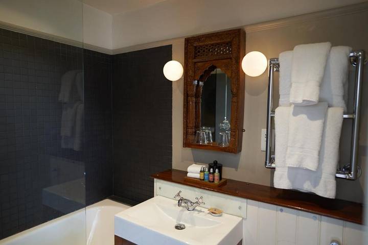 Hôtel pour 2 personnes, avec jardin et terrasse, animaux acceptés à Tunbridge Wells - 2
