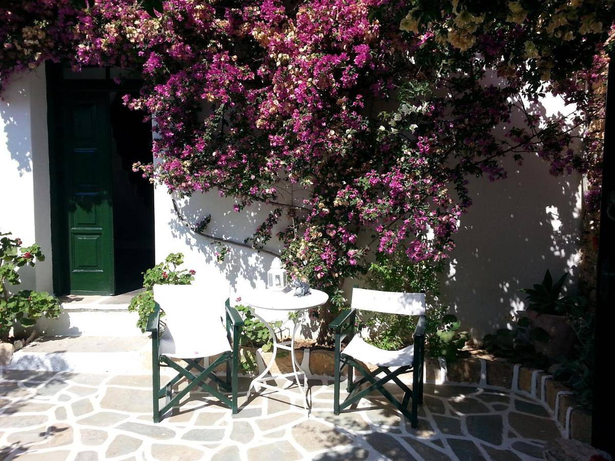 Double Room in Folégandros