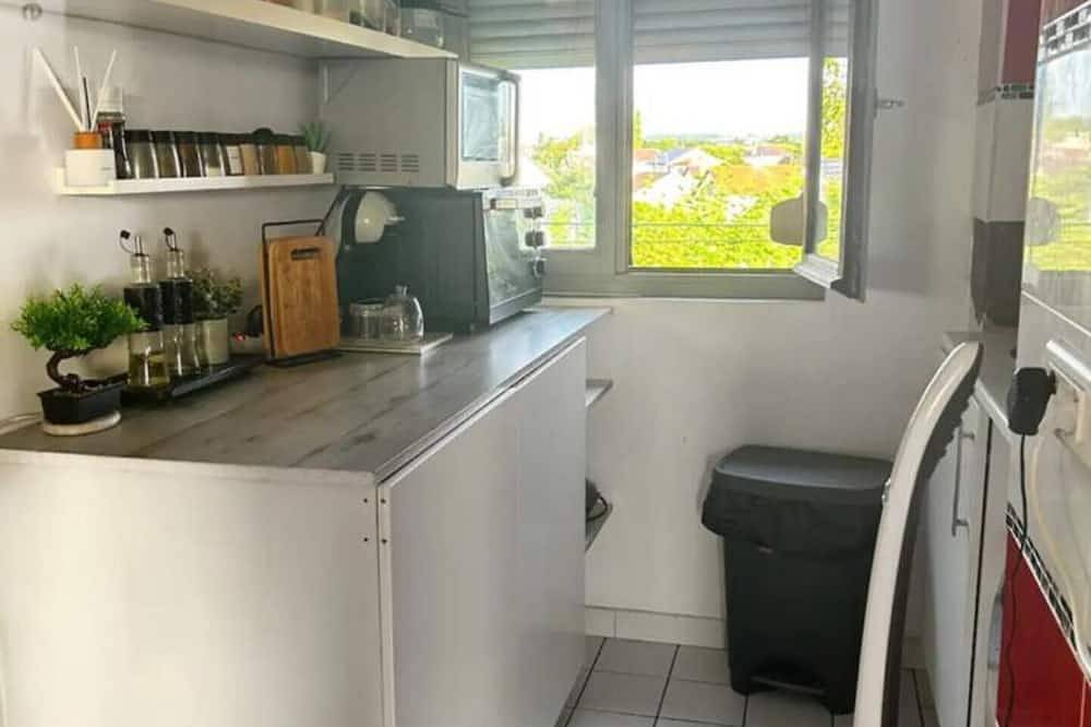 Entire apartment, Charmant Appartement Calme in Aulnay-sous-Bois, Seine-Saint-Denis