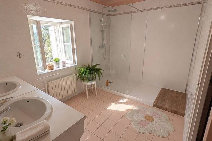 Location de vacances pour 4 personnes à Vervant - 2