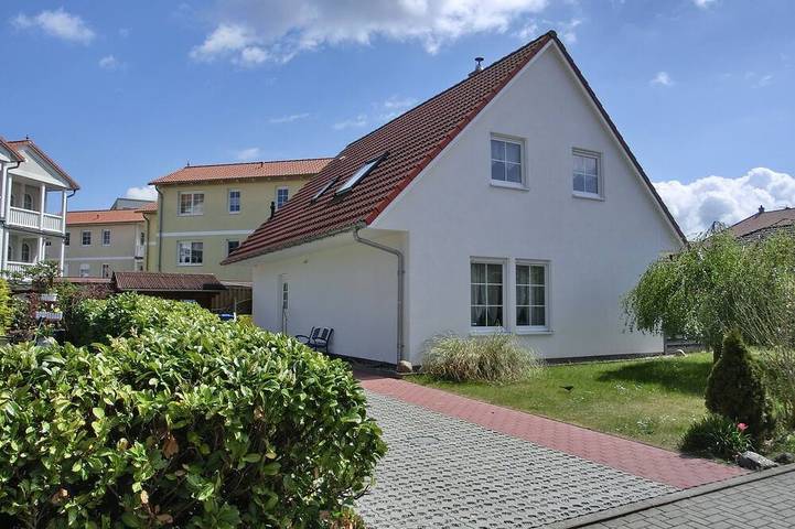 Ferienhaus für 8 Personen, mit Terrasse und Garten