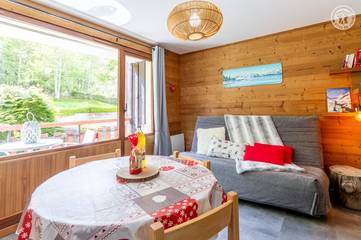 Chalet pour 4 Personnes dans La Féclaz, Les Déserts, Photo 3